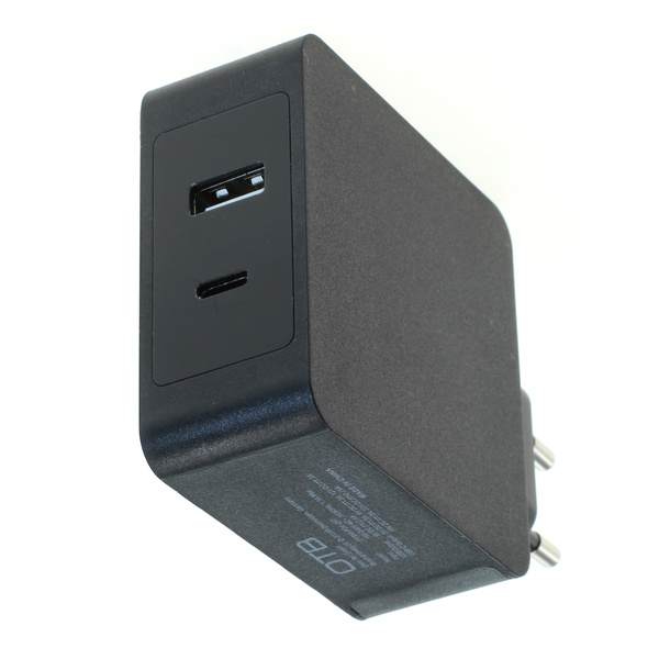 Ladegerät auf 1x USB-A Buchse (12W) / 1x Typ-C PD (45W) gesamt 57W schwarz